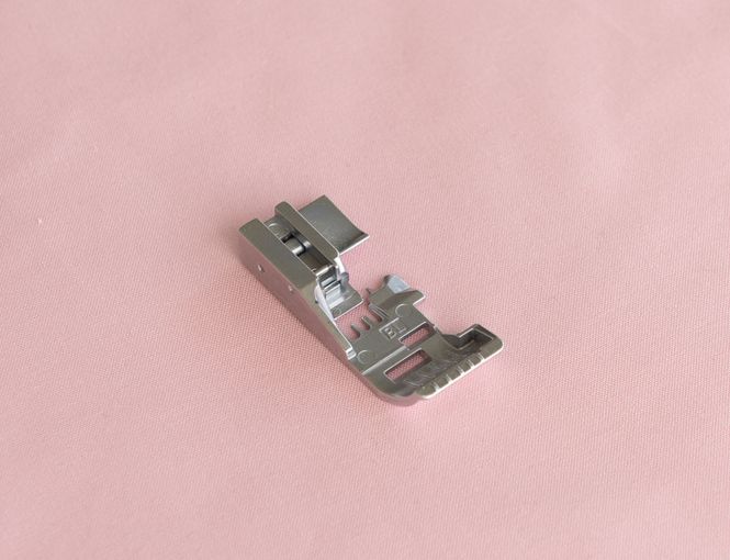 Hovedbilde (5A18) Baby Lock Standardfot Gr.9A