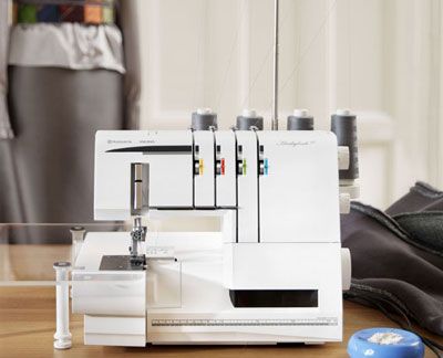Forhåndsbestilling Husqvarna Huskylock S21 overlock