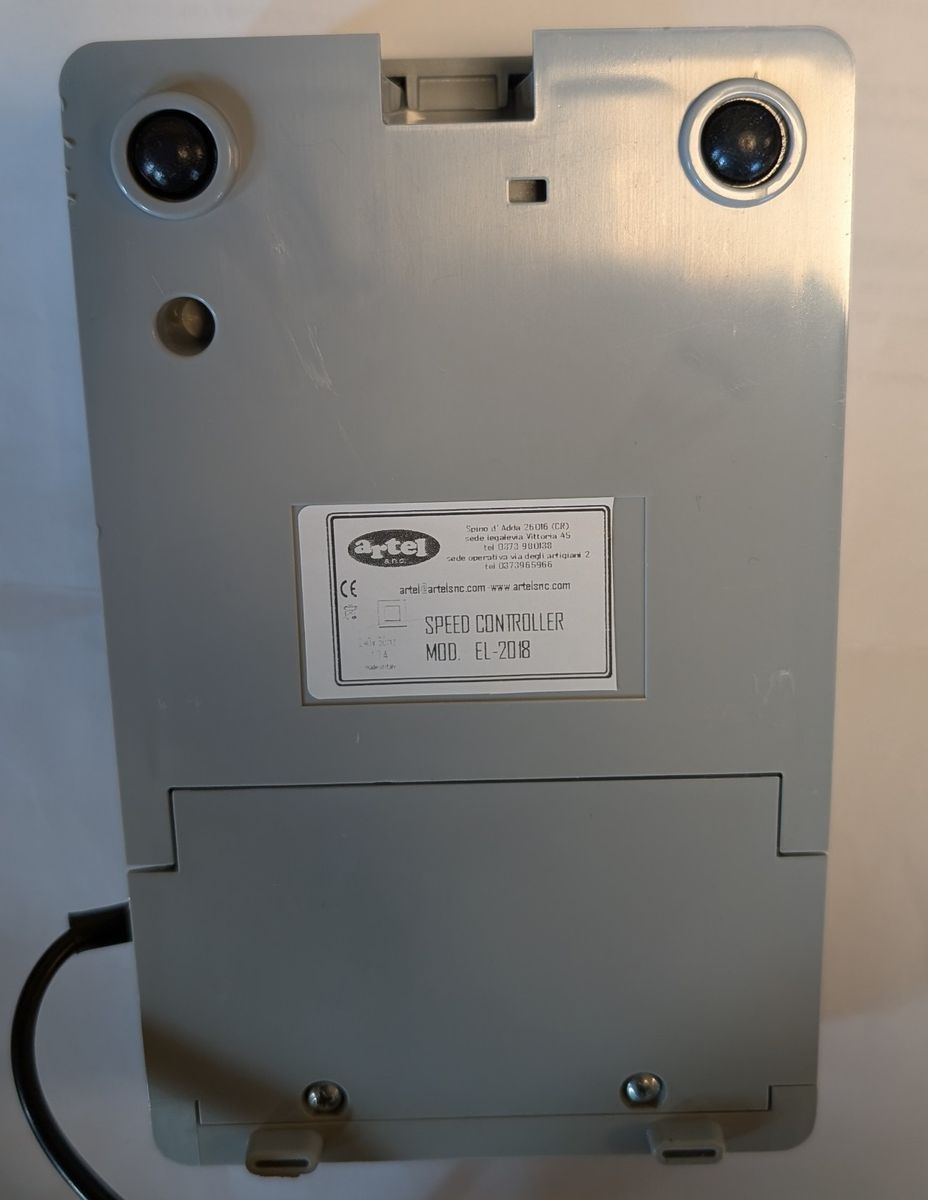 (22A9) Fotpedal Bernina 730, 830 eldre 