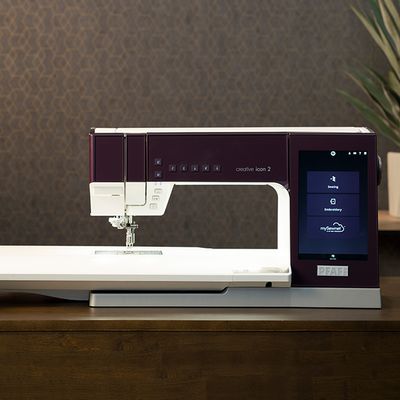 Demo Pfaff Creative Icon 2 sy- og broderimaskin 3års garanti
