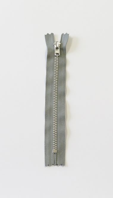 Hovedbilde VARM GRÅ - 4mm fast metall glidelås 20cm