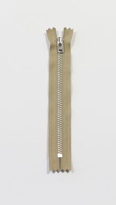 YKK 4MM ALUM. IKKE DELBAR F. BEIGE 4422-10-573