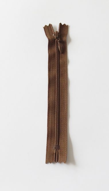 Hovedbilde YKK 4MM SPIRAL, FAST BRUN 35 CM 4421-35-900