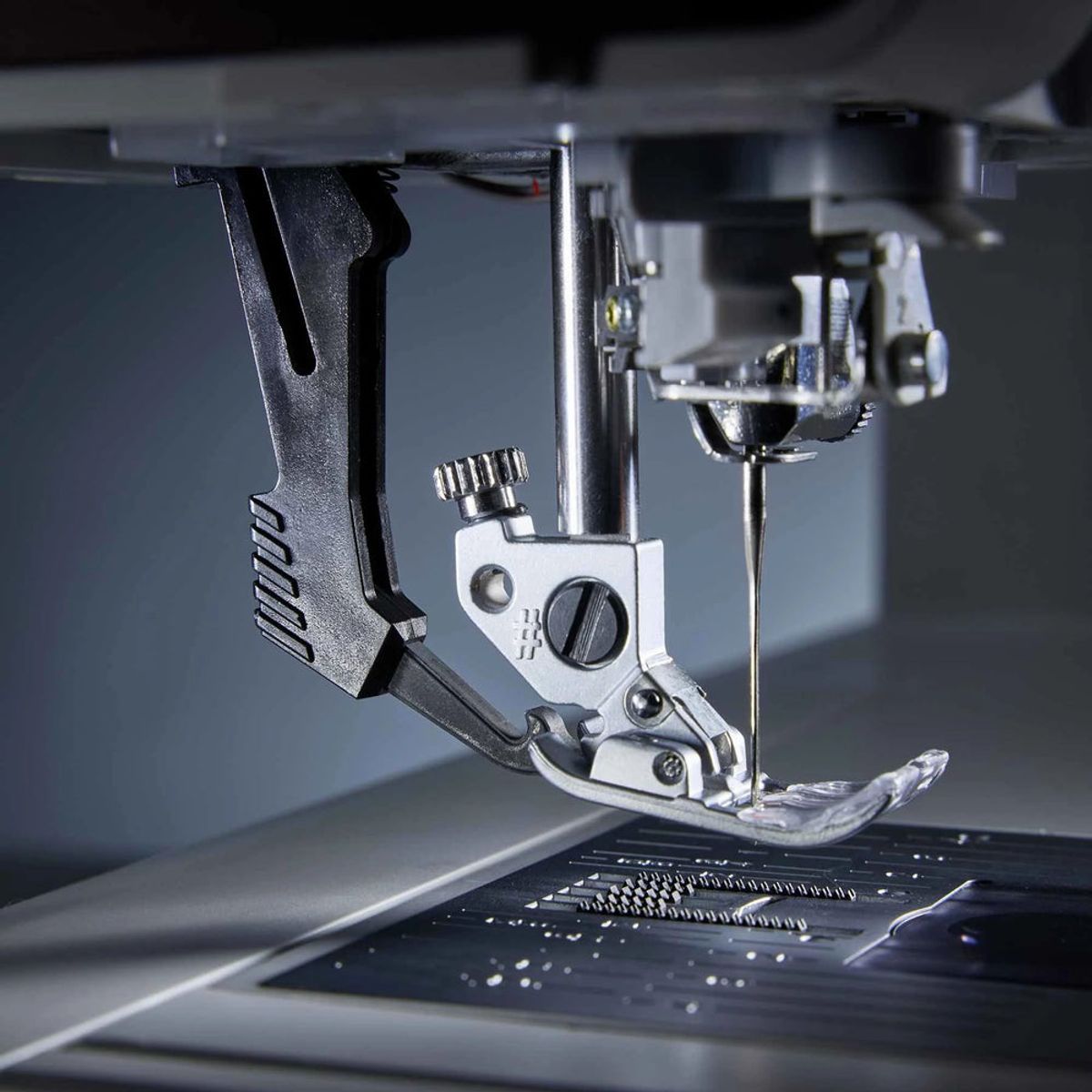 På lager Pfaff Expression 715